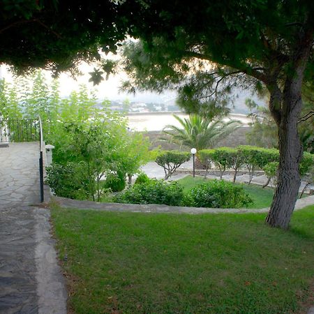 Aiolos Hotel Ménites 外观 照片