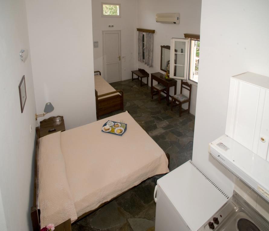 Aiolos Hotel Ménites 外观 照片