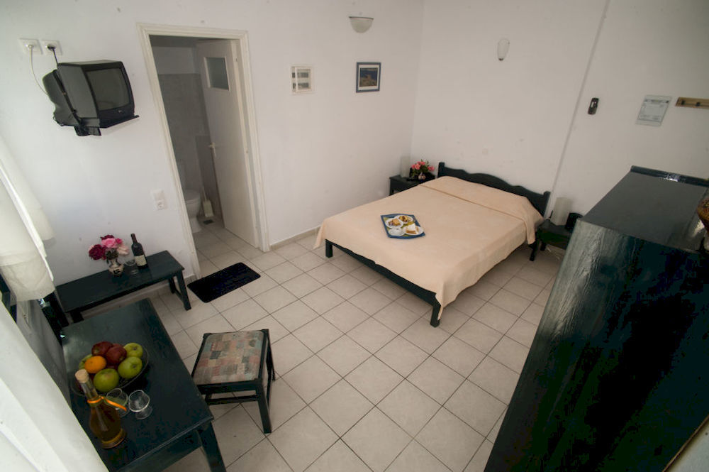 Aiolos Hotel Ménites 外观 照片