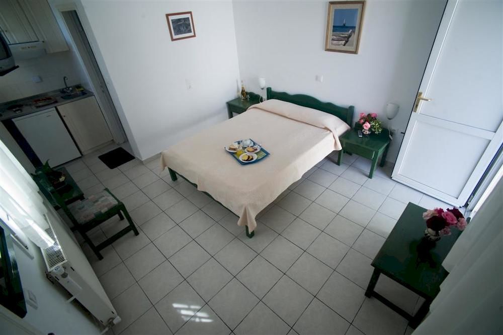 Aiolos Hotel Ménites 外观 照片