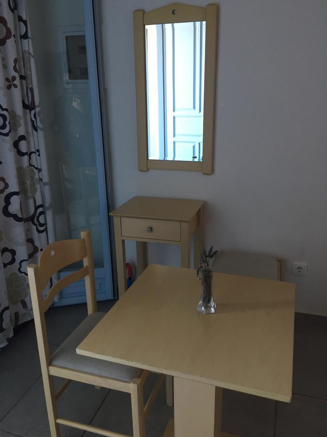 Aiolos Hotel Ménites 外观 照片