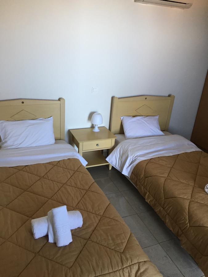 Aiolos Hotel Ménites 外观 照片