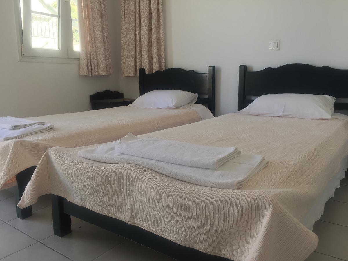Aiolos Hotel Ménites 外观 照片