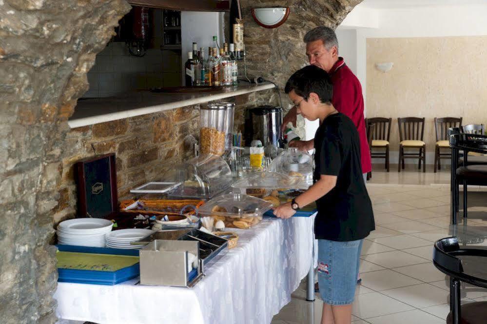 Aiolos Hotel Ménites 外观 照片